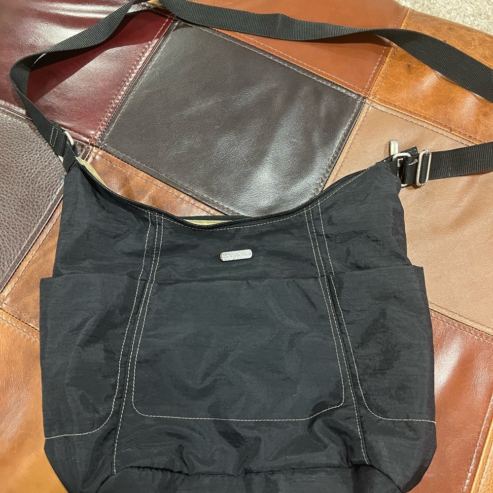Baggallini crossbody